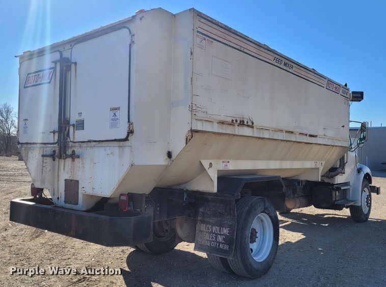 image for item FC9201 2001 Sterling Acterra  feed mixer truck