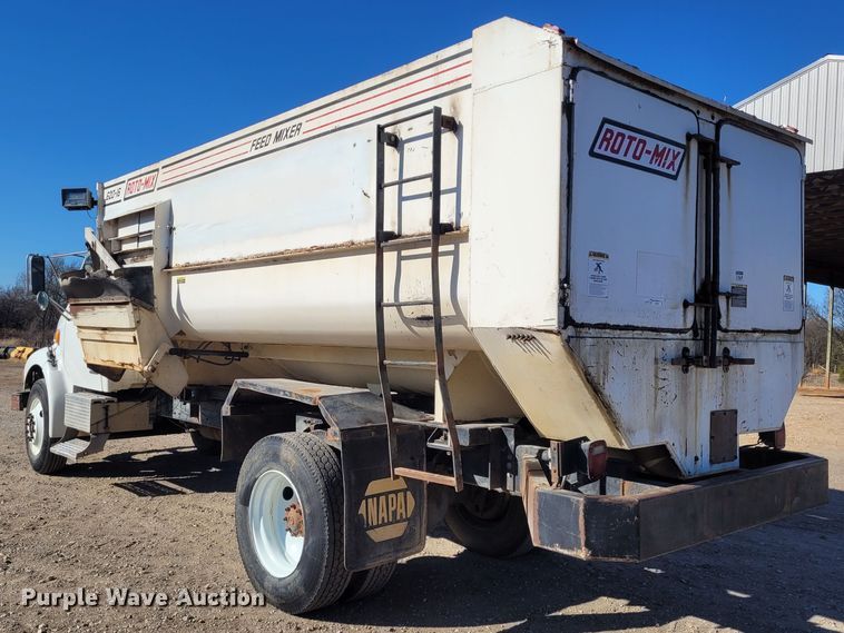 image for item FC9201 2001 Sterling Acterra  feed mixer truck