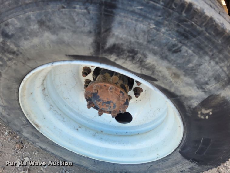 image for item FC9201 2001 Sterling Acterra  feed mixer truck