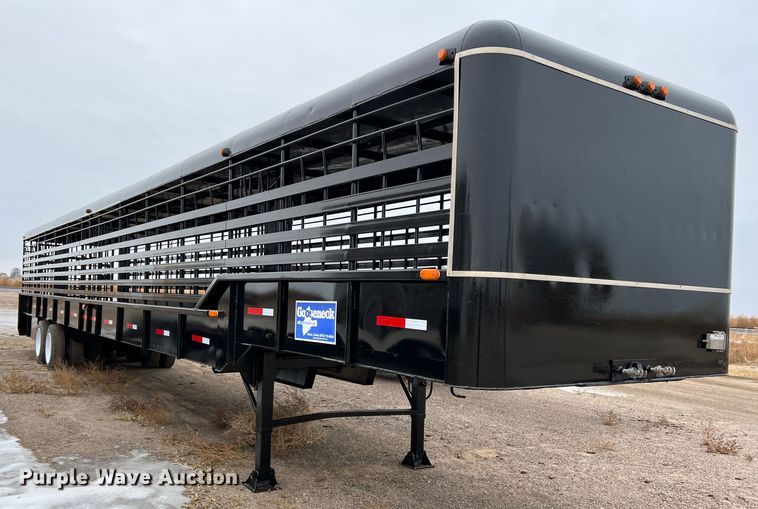 image for item GP9598 2006 Gooseneck  livestock trailer