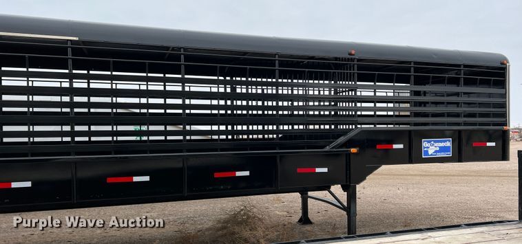 image for item GP9598 2006 Gooseneck  livestock trailer