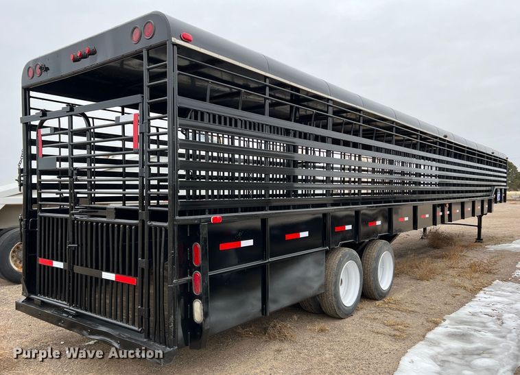 image for item GP9598 2006 Gooseneck  livestock trailer