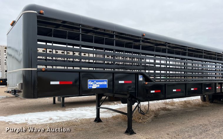 image for item GP9598 2006 Gooseneck  livestock trailer