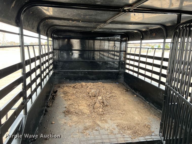 image for item GP9598 2006 Gooseneck  livestock trailer