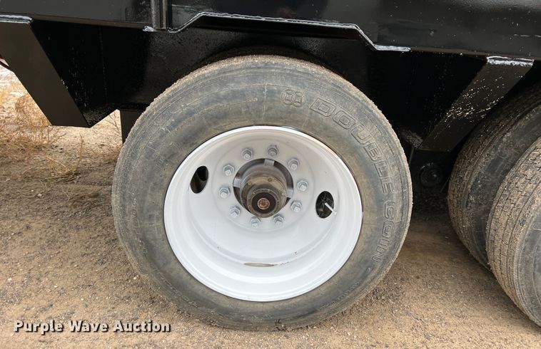 image for item GP9598 2006 Gooseneck  livestock trailer