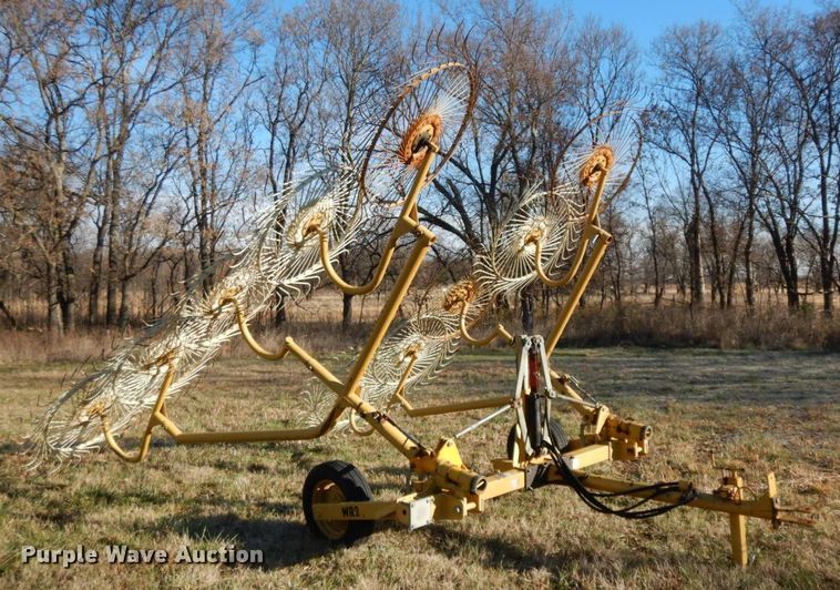 image for item HG9253 Vermeer WR22  hay rake