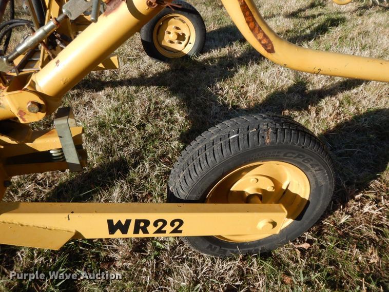 image for item HG9253 Vermeer WR22  hay rake