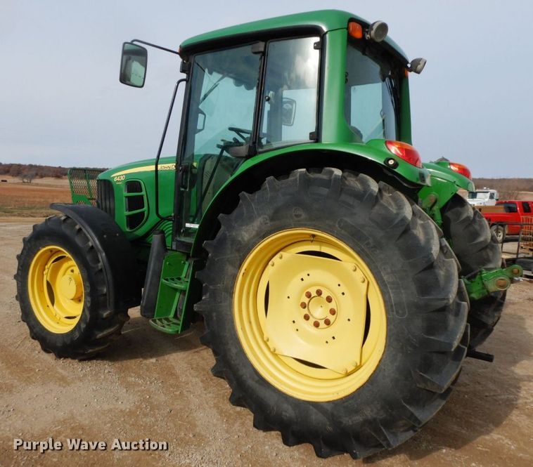 image for item HG9257 2012 John Deere 6430 Premium  tractor