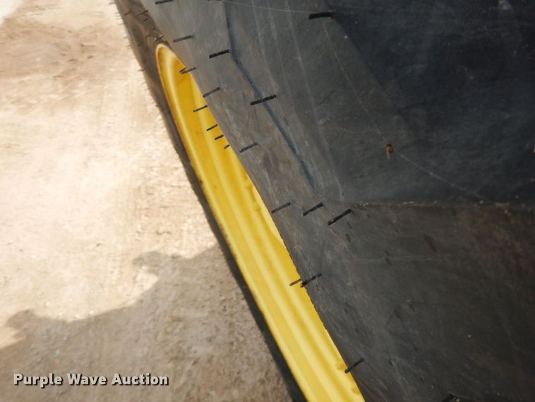 image for item HG9257 2012 John Deere 6430 Premium  tractor