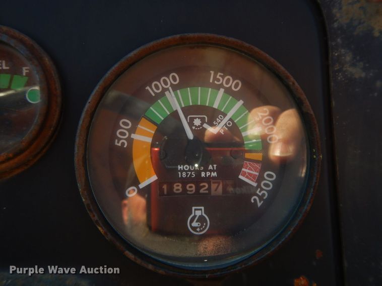 image for item HG9270 1979 Massey Ferguson 255  tractor