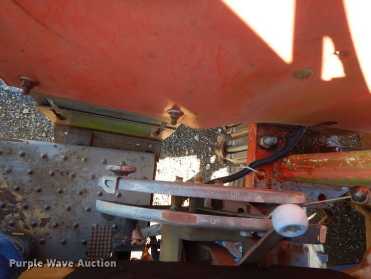 image for item HG9270 1979 Massey Ferguson 255  tractor