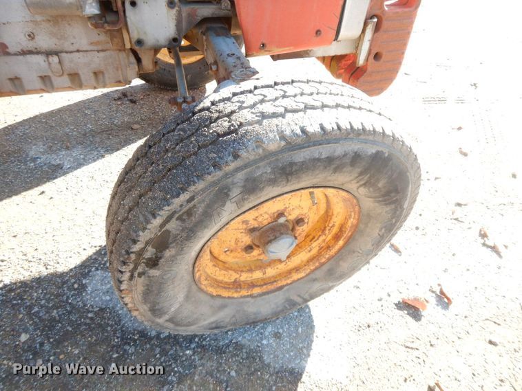 image for item HG9270 1979 Massey Ferguson 255  tractor