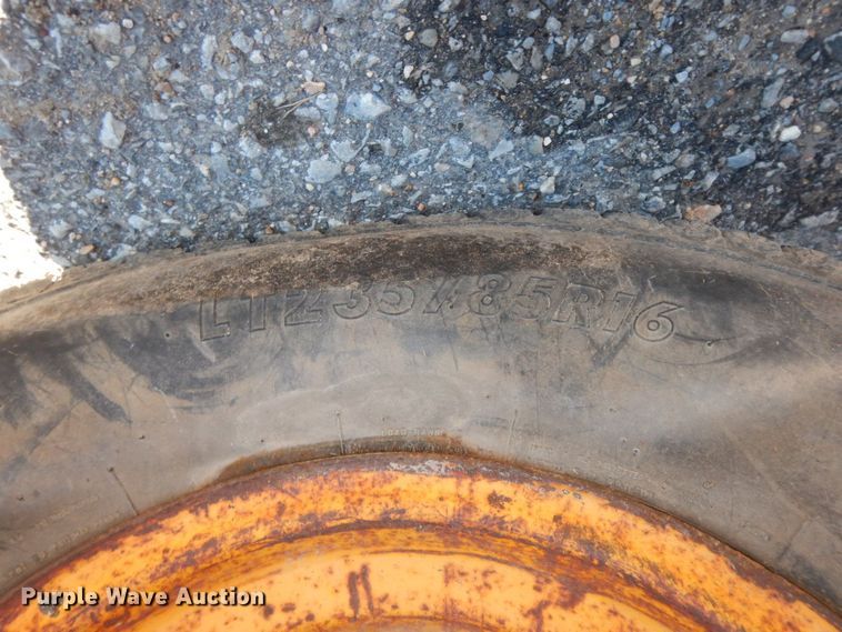 image for item HG9270 1979 Massey Ferguson 255  tractor