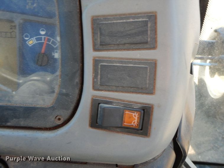 image for item HG9271 2007 New Holland TN75DA  tractor