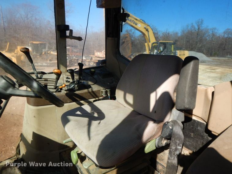 image for item HG9307 2002 John Deere 6405  tractor