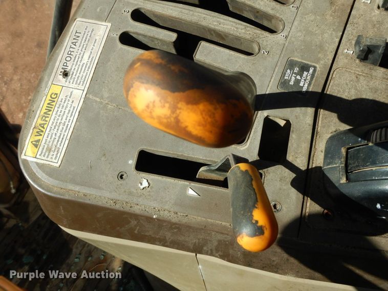 image for item HG9307 2002 John Deere 6405  tractor