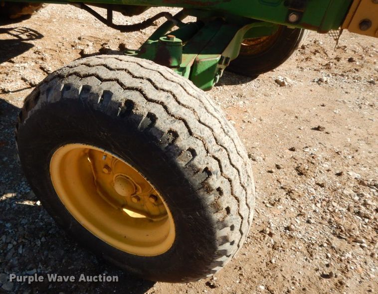 image for item HG9307 2002 John Deere 6405  tractor