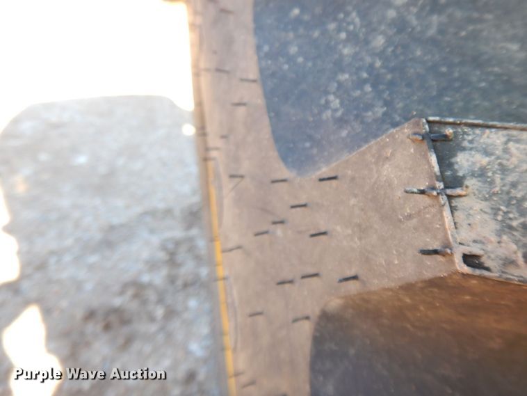 image for item HG9307 2002 John Deere 6405  tractor