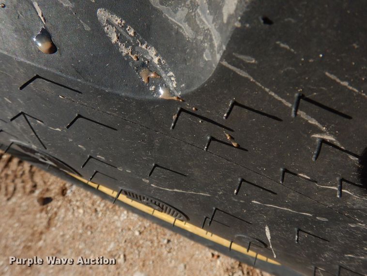 image for item HG9307 2002 John Deere 6405  tractor