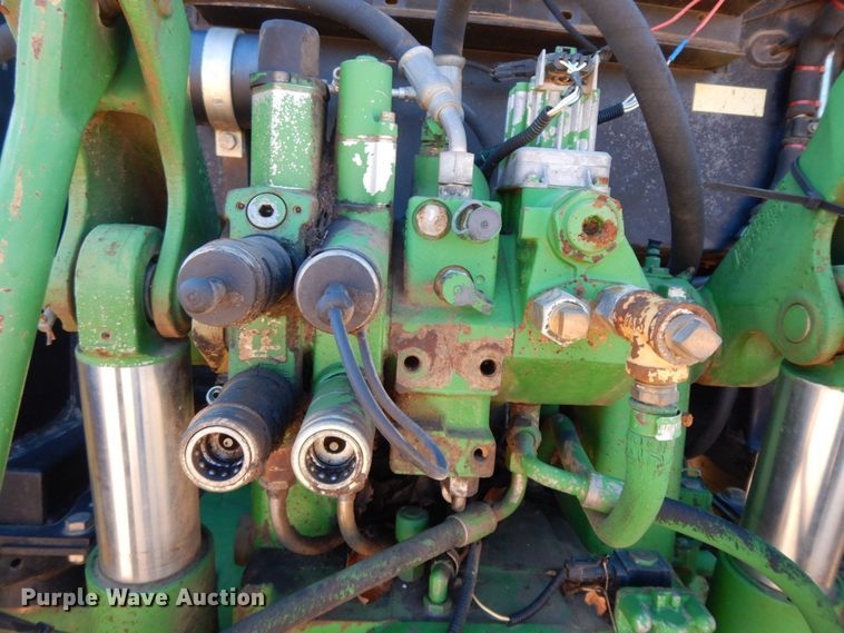 image for item HG9307 2002 John Deere 6405  tractor