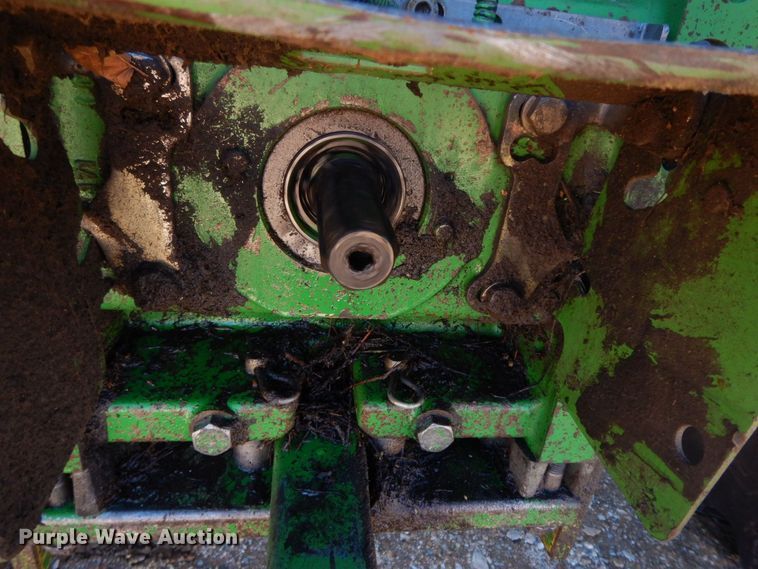 image for item HG9307 2002 John Deere 6405  tractor