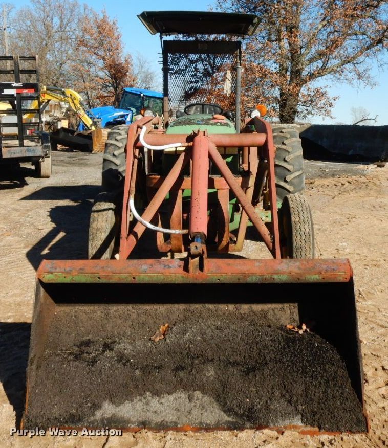 image for item HG9308 1981 John Deere 2040  tractor