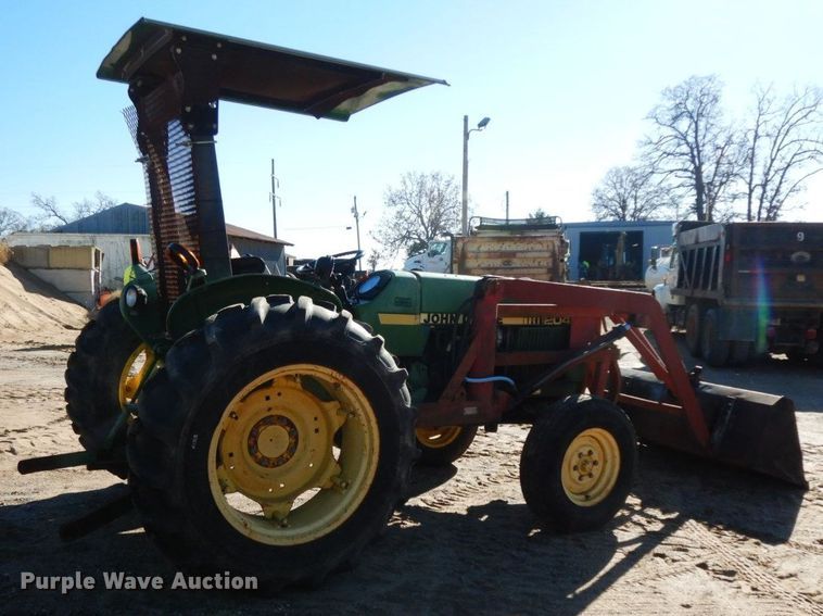 image for item HG9308 1981 John Deere 2040  tractor