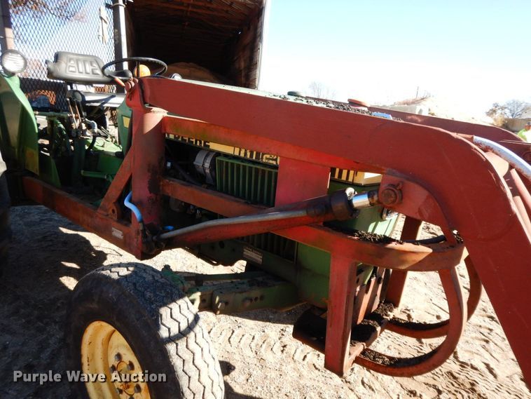 image for item HG9308 1981 John Deere 2040  tractor