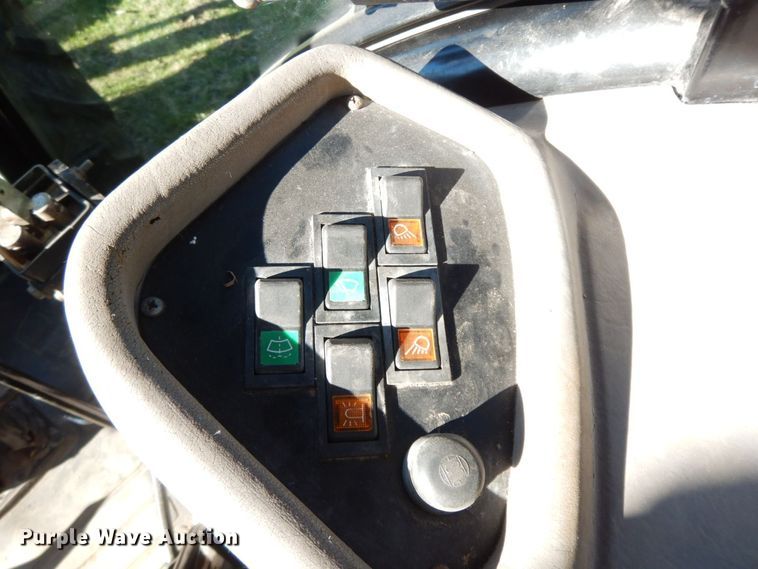 image for item HG9320 2006 Case IH JX95  MFWD tractor