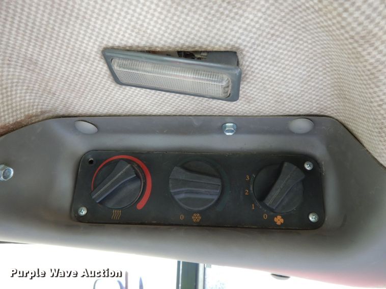 image for item HG9320 2006 Case IH JX95  MFWD tractor