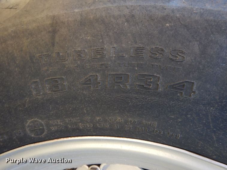 image for item HG9320 2006 Case IH JX95  MFWD tractor