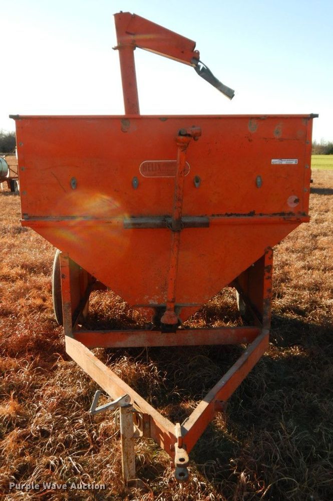 image for item HG9324 Helix 101  feed wagon