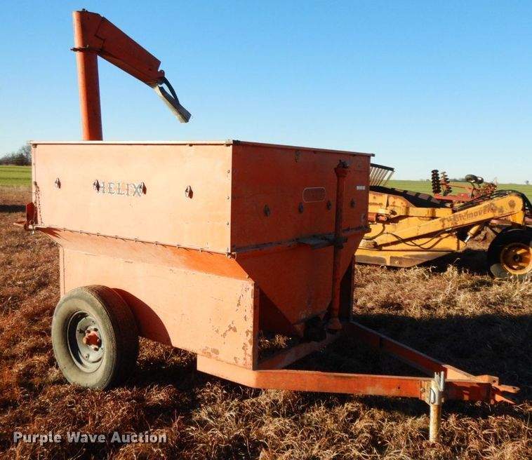 image for item HG9324 Helix 101  feed wagon