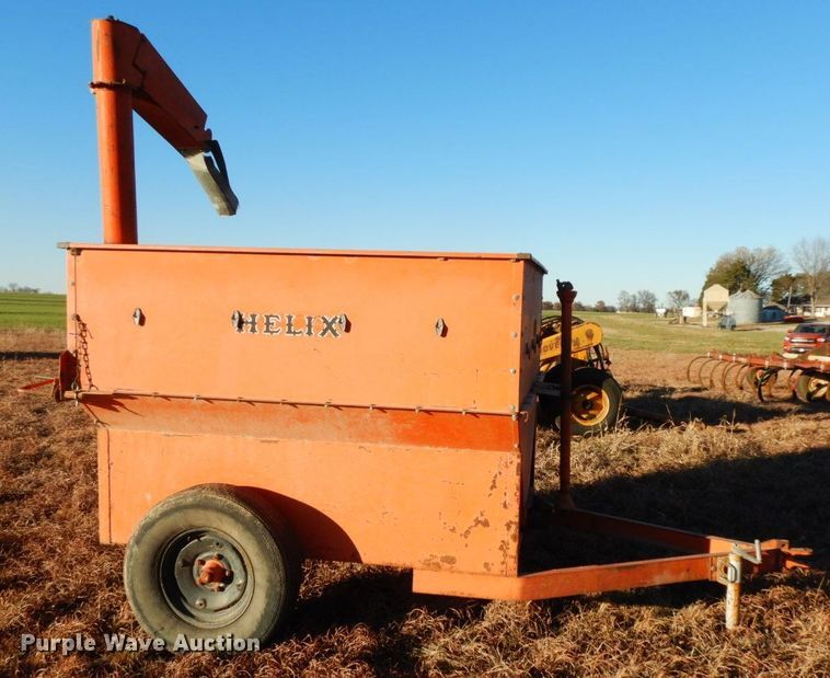 image for item HG9324 Helix 101  feed wagon