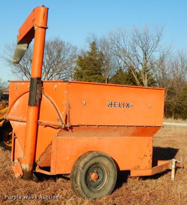 image for item HG9324 Helix 101  feed wagon