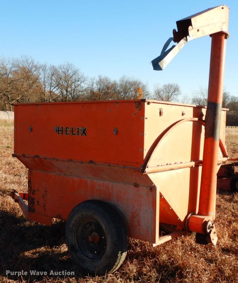 image for item HG9324 Helix 101  feed wagon