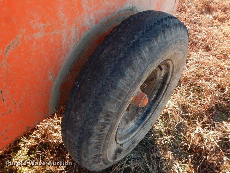 image for item HG9324 Helix 101  feed wagon