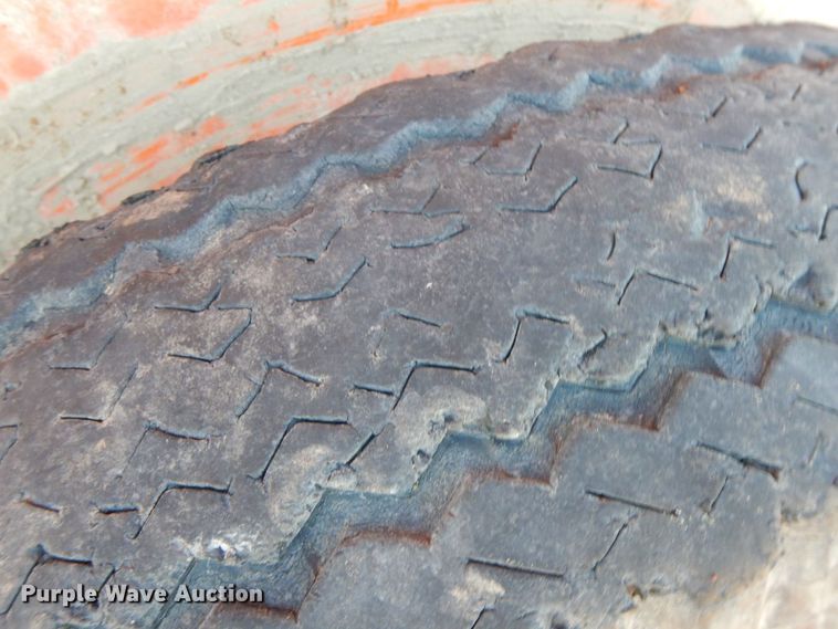 image for item HG9324 Helix 101  feed wagon