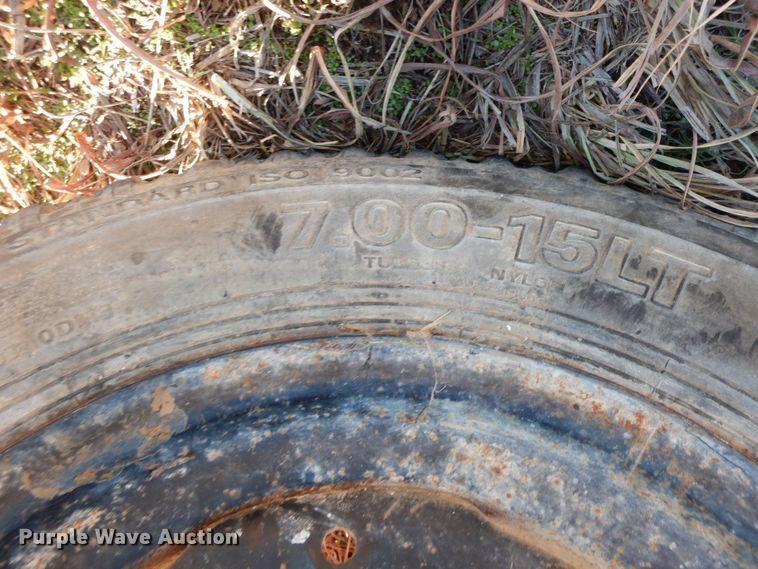 image for item HG9324 Helix 101  feed wagon