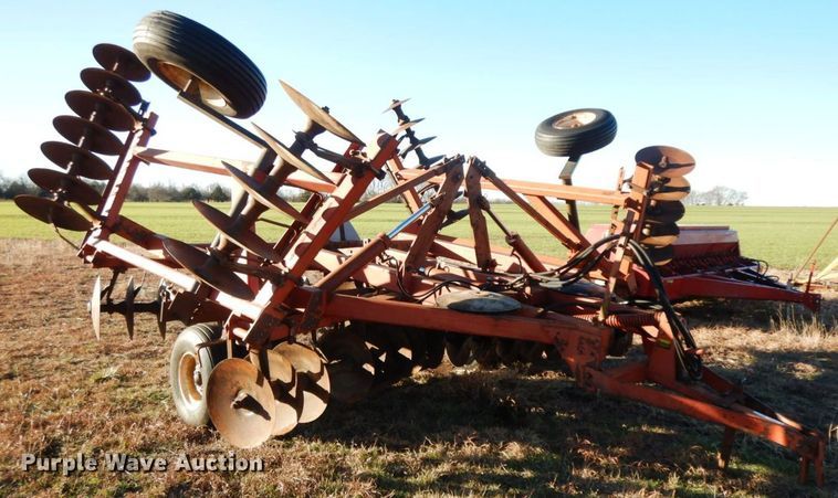 image for item HG9330 International 490  tandem disk