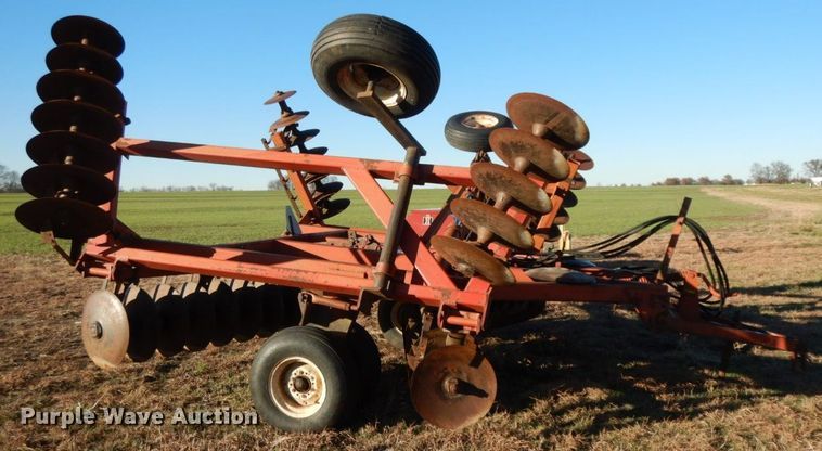 image for item HG9330 International 490  tandem disk