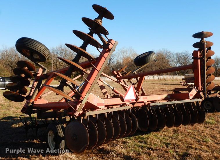 image for item HG9330 International 490  tandem disk