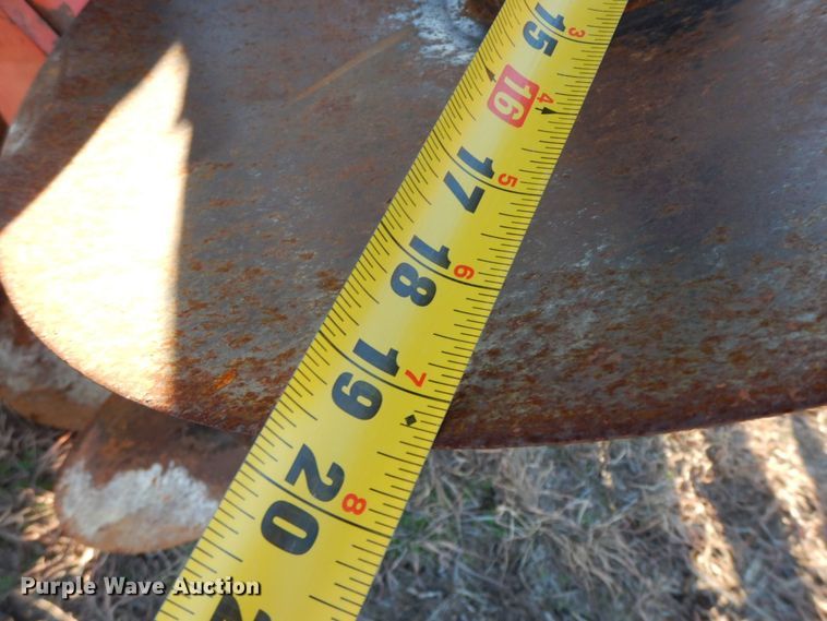 image for item HG9330 International 490  tandem disk