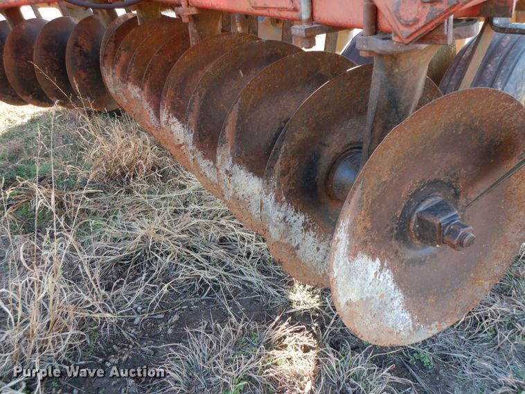 image for item HG9330 International 490  tandem disk