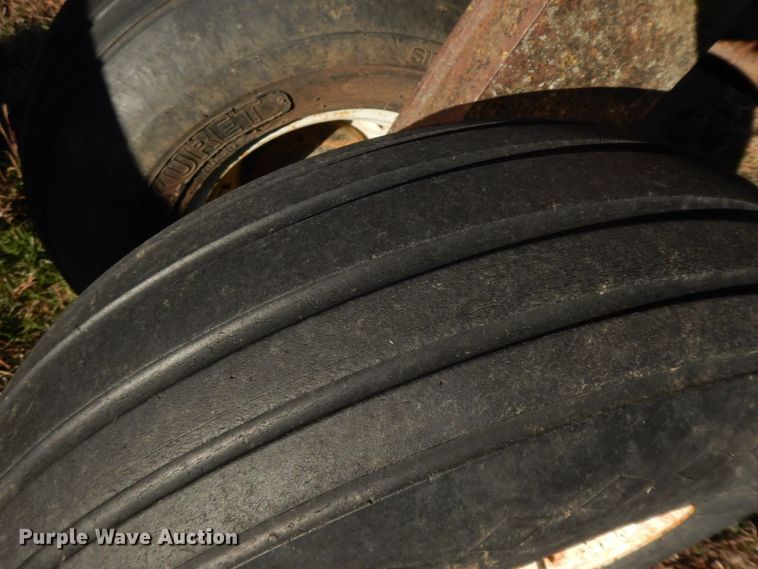 image for item HG9330 International 490  tandem disk