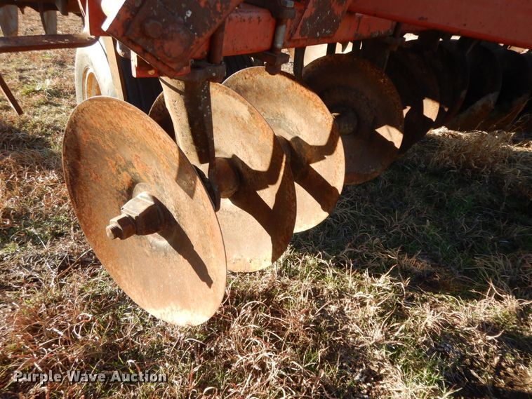 image for item HG9330 International 490  tandem disk