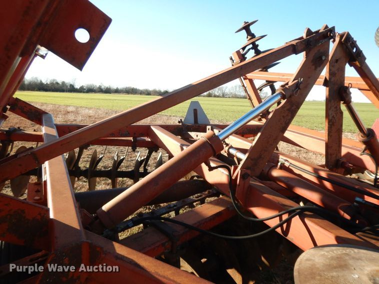 image for item HG9330 International 490  tandem disk