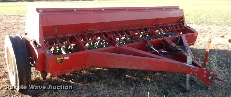 image for item HG9331 International 5100  grain drill