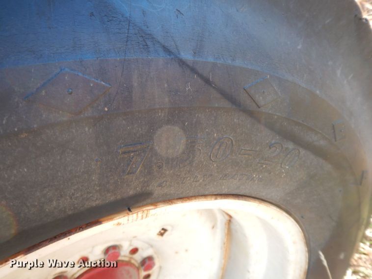 image for item HG9331 International 5100  grain drill