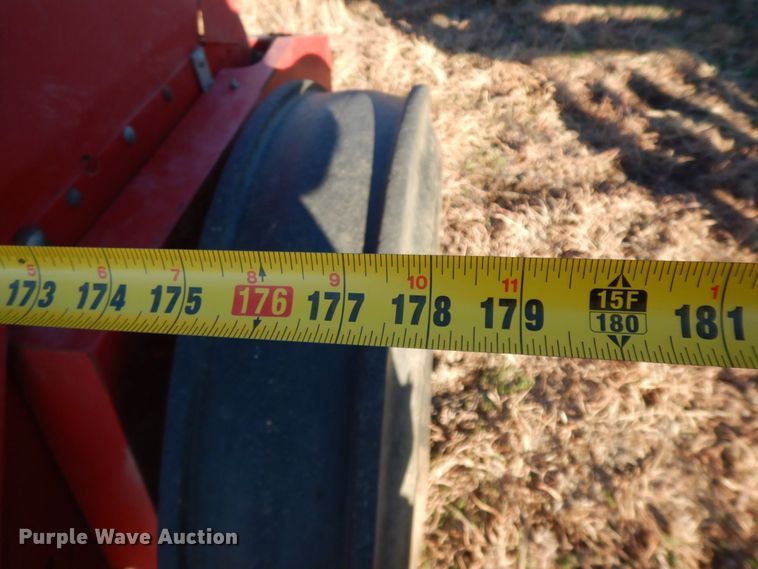 image for item HG9331 International 5100  grain drill